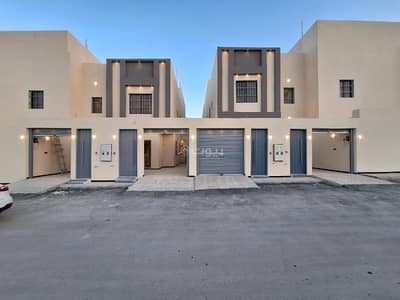 4 Bedroom Floor for Sale in South Riyadh, Riyadh - Floor for sale in Okaz, South Riyadh