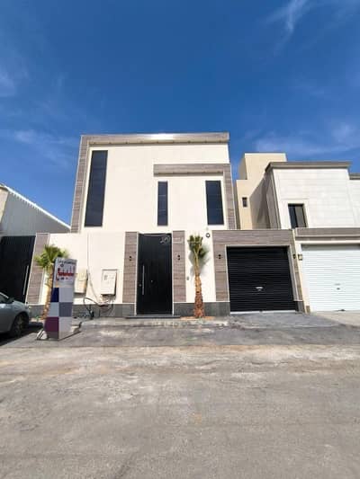 5 Bedroom Villa for Sale in East Riyadh, Riyadh - Villa with internal stairs and two apartments for sale in Al Nahda district