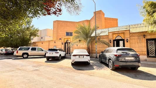 7 Bedroom Villa for Sale in East Riyadh, Riyadh - 6 Bedroom Villa For Sale in Gharnata, Riyadh