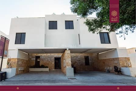 3 Bedroom Apartment for Sale in North Riyadh, Riyadh - 3 bedroom villa with roof for sale in Al Wadi, Riyadh