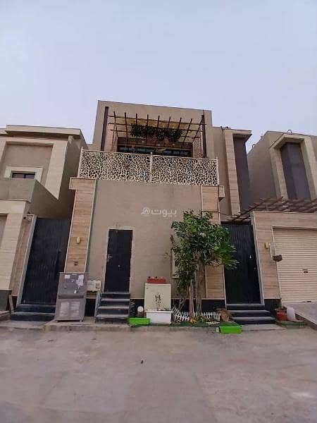 Floor for rent in Al Munsiyah, East Riyadh