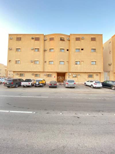 4 Bedroom Apartment for Rent in East Riyadh, Riyadh - Apartment for rent in Al-Hamra neighborhood