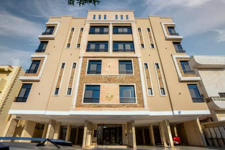 6 Bedroom Flat for Sale in North Jeddah, Jeddah - Annex with smart entrance 6 rooms for sale in Rabwah district, Jeddah