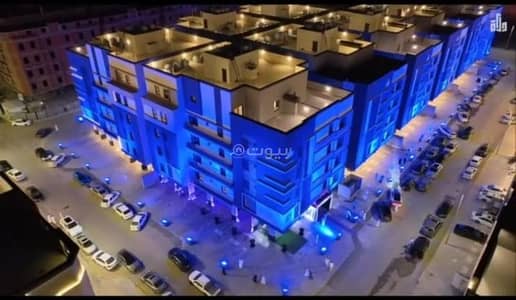 5 Bedroom Apartment for Sale in North Jeddah, Jeddah - Front apartments for sale with 5 rooms for 575 thousand in Al Murwah neighborhood