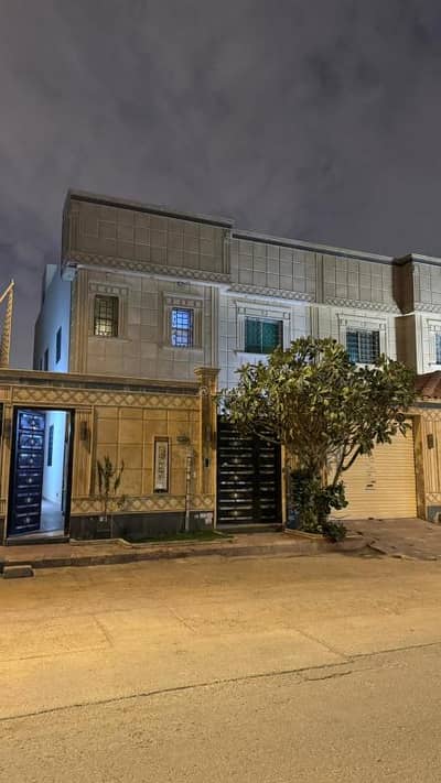 6 Bedroom Villa for Sale in East Riyadh, Riyadh - Villa for sale on Jafel Street, Yarmouk District, Riyadh city, Riyadh Region