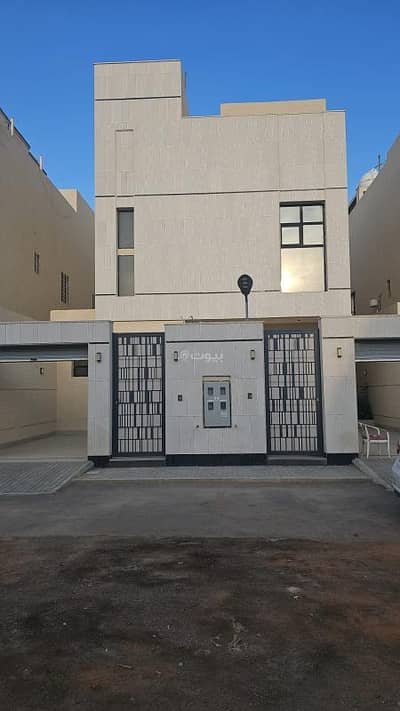 4 Bedroom Floor for Sale in East Riyadh, Riyadh - Apartment for sale in Ar Rimal, Riyadh