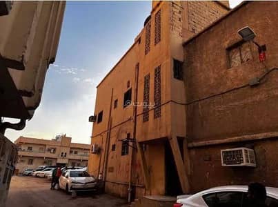 عمارة  للبيع في غرب الرياض، الرياض - عمارة للبيع 9 غرف, حي سلطانة, مدينة الرياض, منطقة الرياض