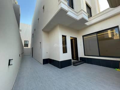 4 Bedroom Villa for Sale in East Riyadh, Riyadh - Internal Staircase Villa and Apartment for Sale in Al Rimal, East Riyadh