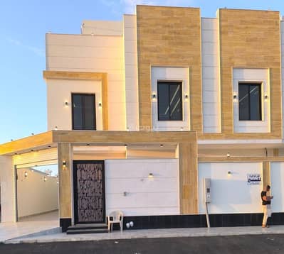 9 Bedroom Villa for Sale in North Jeddah, Jeddah - Villa for sale in Al Salehiyah, north Jeddah