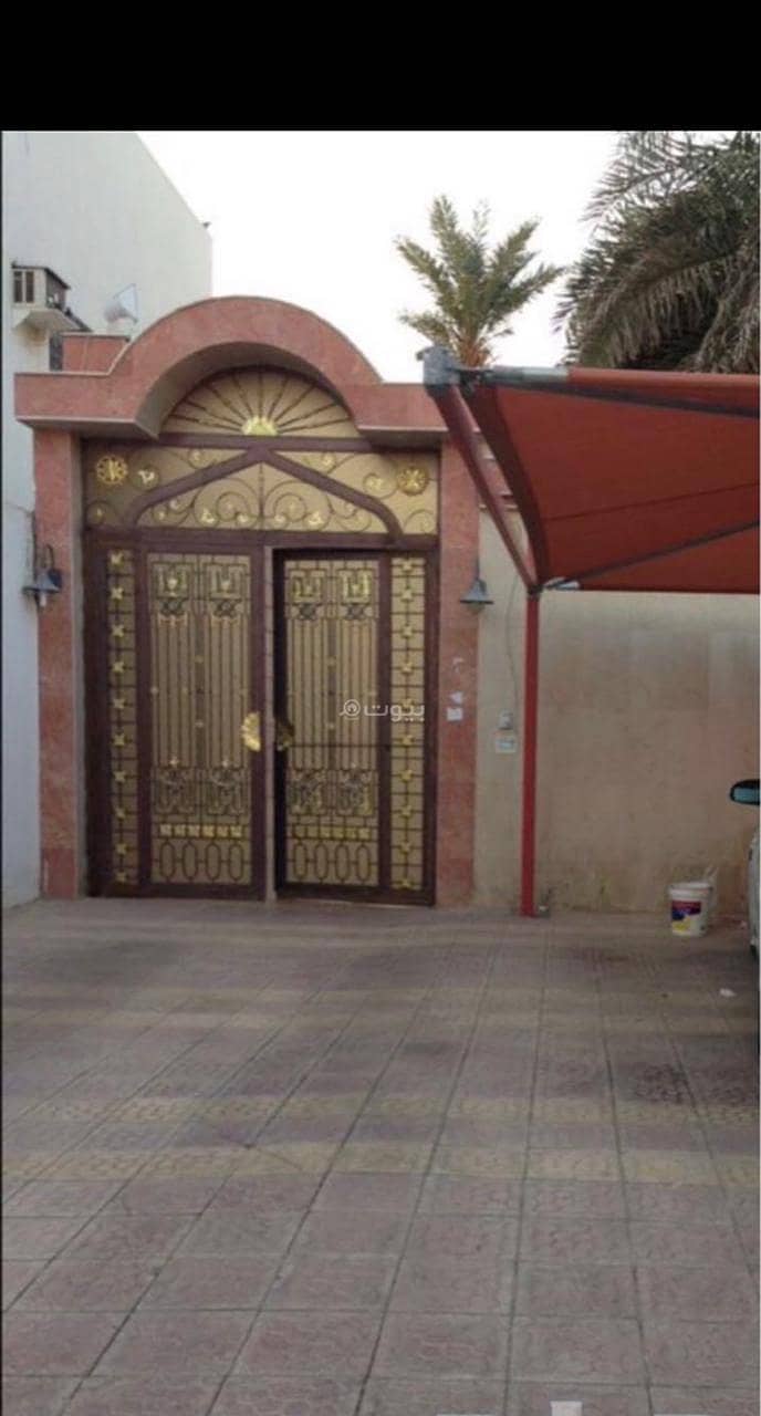 Villa on Prince Abdulmohsen Street Commercial Residential Prime Location