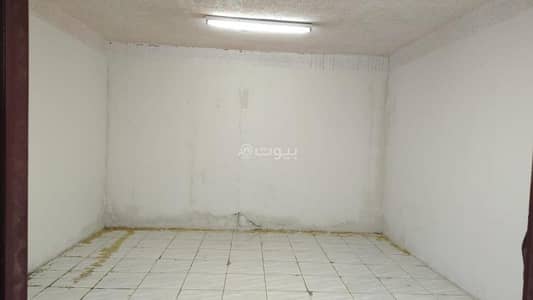 Room for Rent in East Riyadh, Riyadh - For rent a room for bachelors workers 1800 monthly in Al Munsiyah neighborhood offer 754