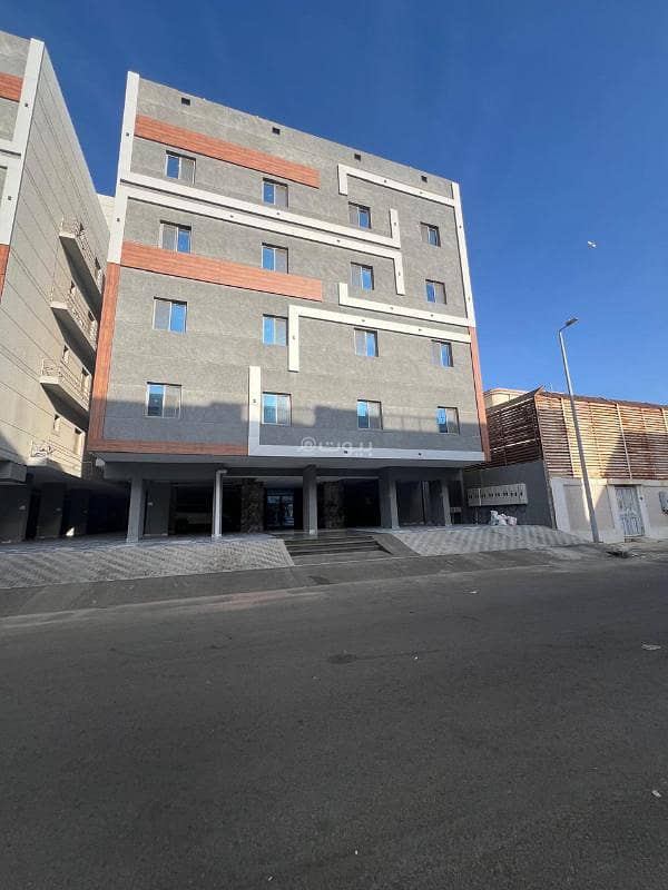 Apartment in North Jeddah，Al Rehab 5 bedrooms 650000 SAR - 87613015