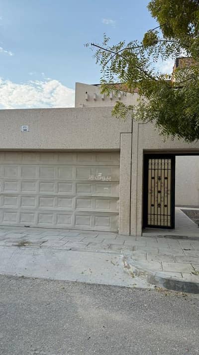 5 Bedroom Villa for Sale in Al Jubail - 5 bedroom villa for sale in Al Jubail