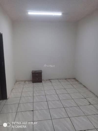 Room for Rent in East Riyadh, Riyadh - For rent bachelor room for workers 2500 monthly in Al-Mounisiyah district offer 516