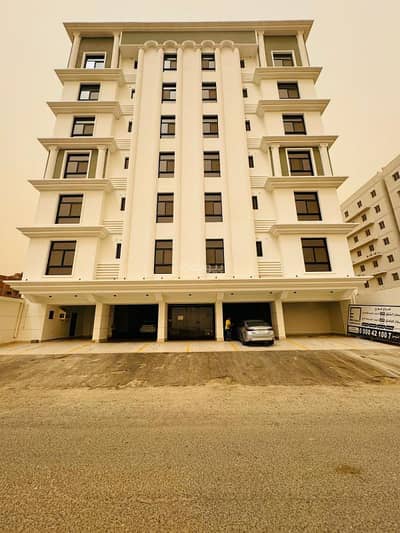 5 Bedroom Apartment for Sale in North Jeddah, Jeddah - Luxury penthouse for sale