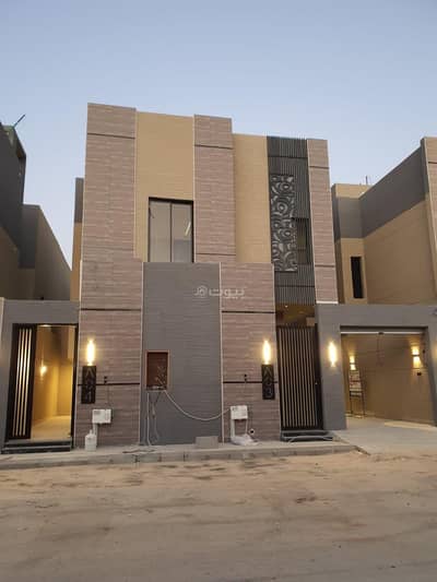 دور 4 غرف نوم للبيع في شرق الرياض، الرياض - Al-Monesiyah neighborhood