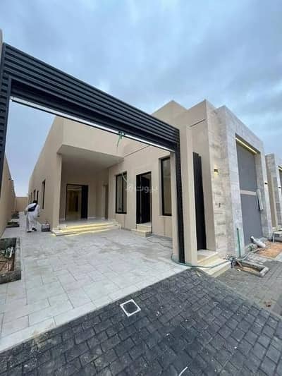 7 Bedroom Floor for Sale in West Riyadh, Riyadh - Floor for sale in Dahiat Namar, west Riyadh