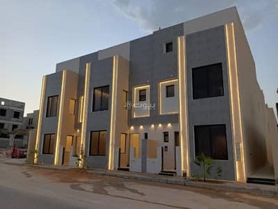 5 Bedroom Villa for Sale in West Riyadh, Riyadh - Townhouses for sale in Al-Mahdiyah, west of Riyadh