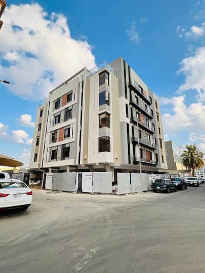 4 Bedroom Apartment for Sale in North Jeddah, Jeddah - 4 bedroom apartment in Rawdah neighborhood accepts cash and bank immediate delivery for sale