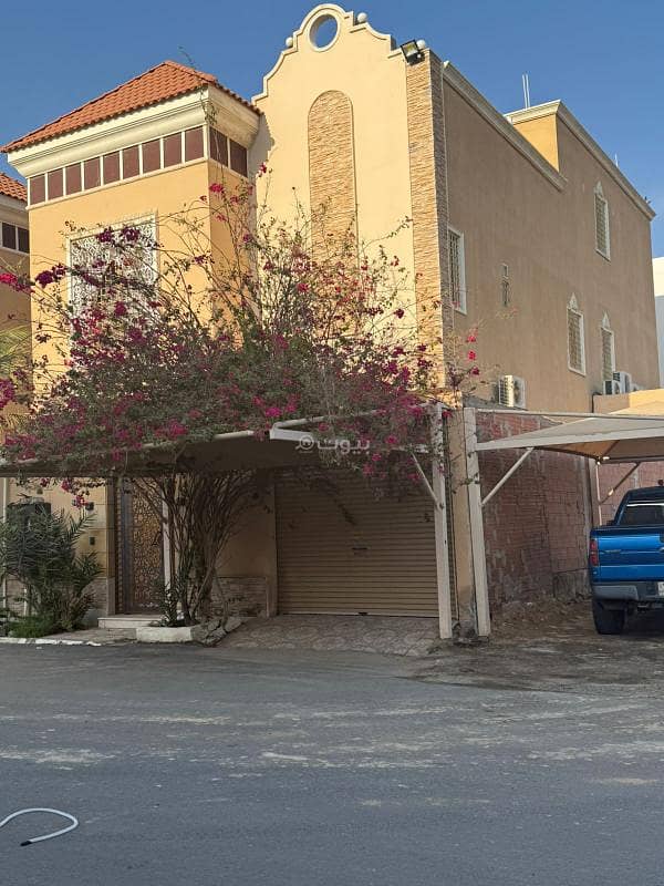 Luxurious villa for sale in Jeddah, north Obhur district