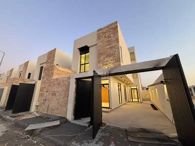 5 Bedroom Villa for Sale in North Riyadh, Riyadh - Luxury villas in Al Aarid neighborhood