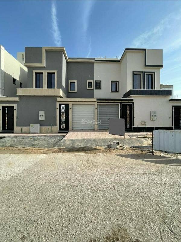 For sale internal staircase and apartment in Al Ma'ali, east of Riyadh