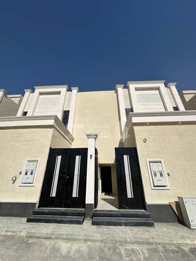 6 Bedroom Apartment for Sale in East Riyadh, Riyadh - Townhouse apartment - Riyadh - Al Janaderiyah