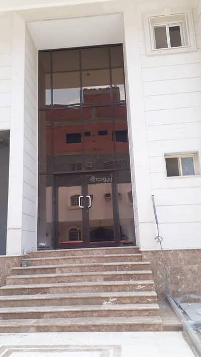 Building for Sale in Batha Quraysh, Makkah - Apartments in a building for sale in Mecca.