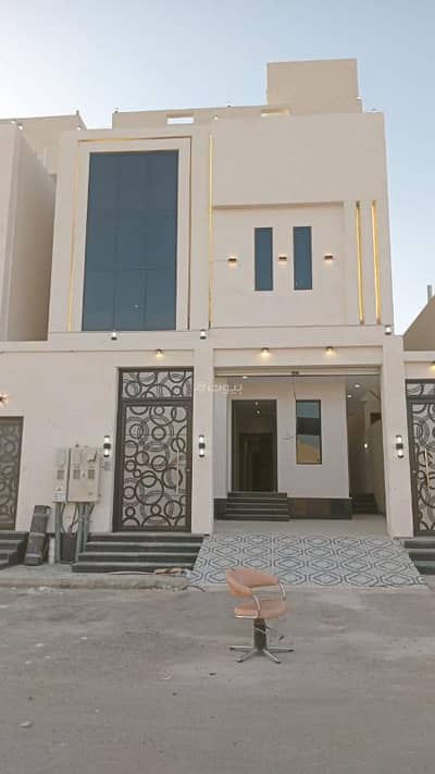 8 Bedroom Villa for Sale in North Jeddah, Jeddah - Villa for sale in Al-Rahmaniya district