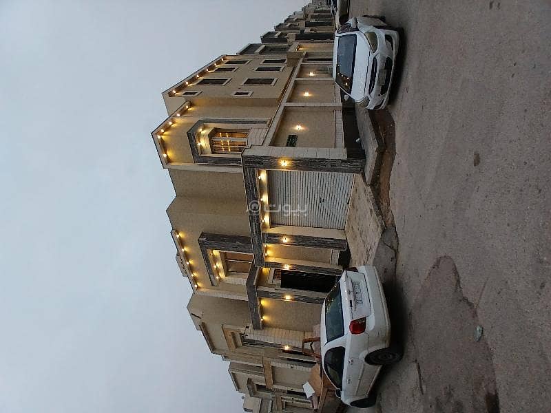 Villa for sale in Al Ramal neighborhood, Rebal plan, corner