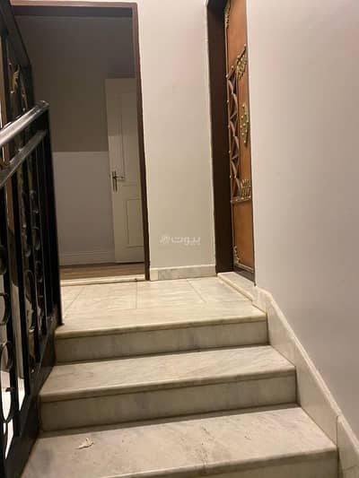 11 Bedroom Villa for Sale in East Riyadh, Riyadh - Villa for sale in Ishbiliya district