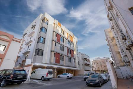 3 Bedroom Apartment for Sale in North Jeddah, Jeddah - Luxury apartment for sale in Al-Rabwah district with three rooms