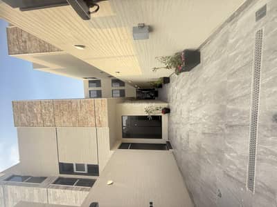 3 Bedroom Villa for Sale in East Riyadh, Riyadh - Villa in East Riyadh，Al Qadisiyah 3 bedrooms 1800000 SAR - 87590880