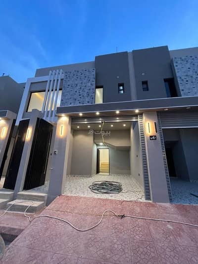 4 Bedroom Flat for Sale in South Riyadh, Riyadh - Spacious townhouse in Badr neighborhood