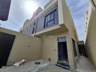 4 Bedroom Floor for Sale in East Riyadh, Riyadh - حى الخليج