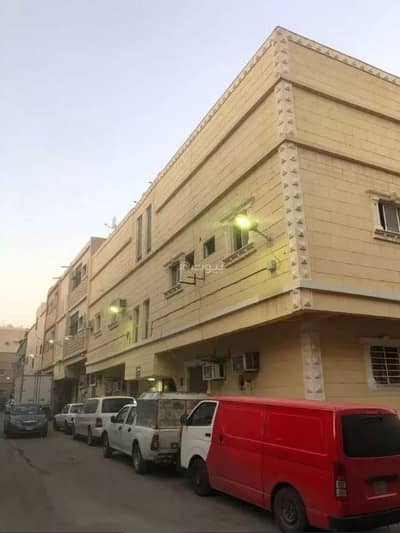 Building for Sale in Central Riyadh, Riyadh - عمارة للبيع في شارع وادي اللحام, حي منفوحة, مدينة الرياض