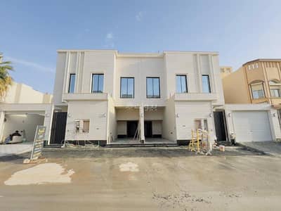 4 Bedroom Floor for Sale in East Riyadh, Riyadh - Floor in East Riyadh，Al Qadisiyah 4 bedrooms 1300000 SAR - 87618997