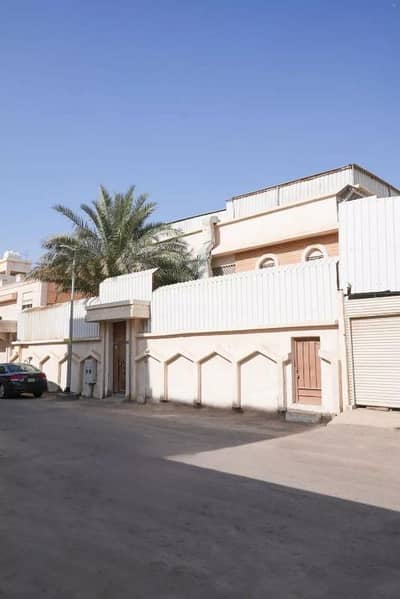 5 Bedroom Villa for Sale in East Riyadh, Riyadh - Villa for sale in Safa district, Riyadh