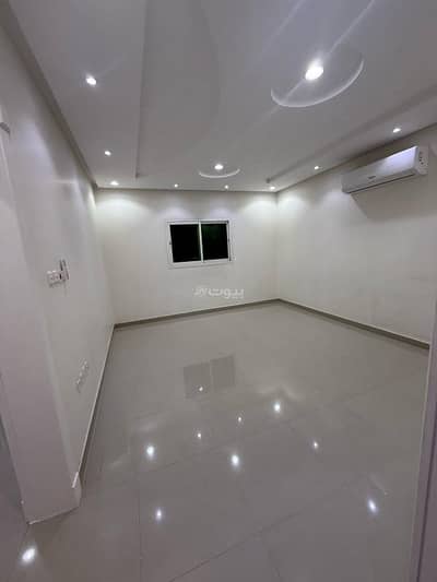 6 Bedroom Floor for Rent in North Riyadh, Riyadh - Fully renovated apartment. .