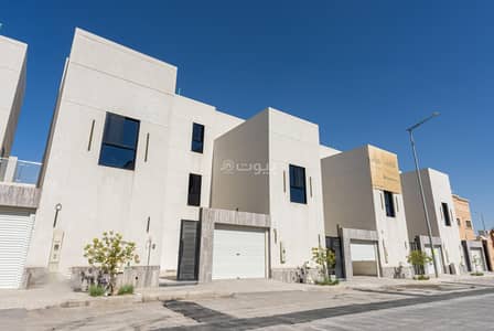 10 Bedroom Villa for Sale in West Riyadh, Riyadh - Villa For Sale in Dhahrat Laban, Riyadh