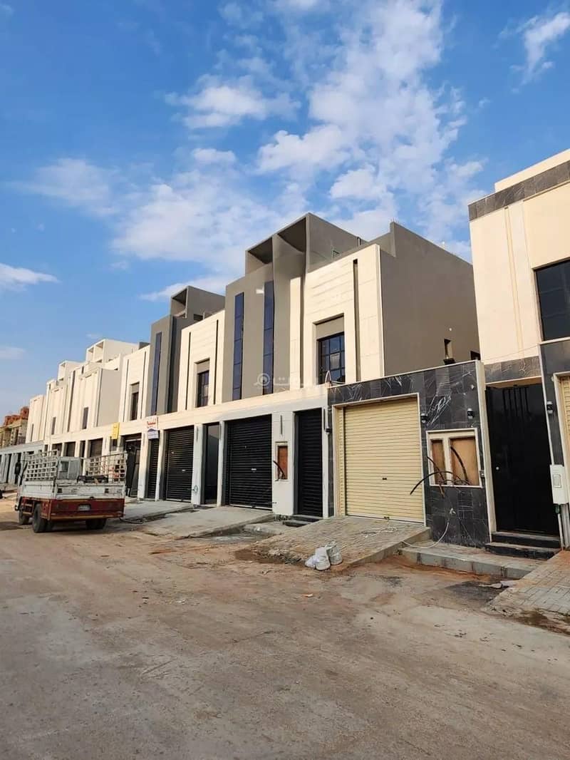 4 Bedrooms Floor For Sale in Tawiq, Riyadh