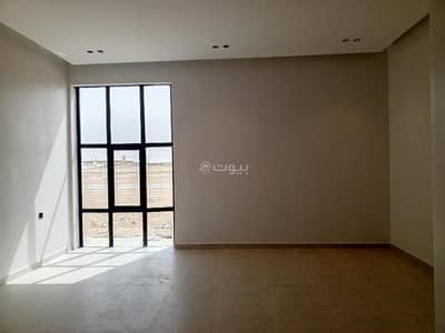 4 Bedroom Floor for Sale in East Riyadh, Riyadh - Floor in East Riyadh，Al Janadriyah 4 bedrooms 1300000 SAR - 87619437