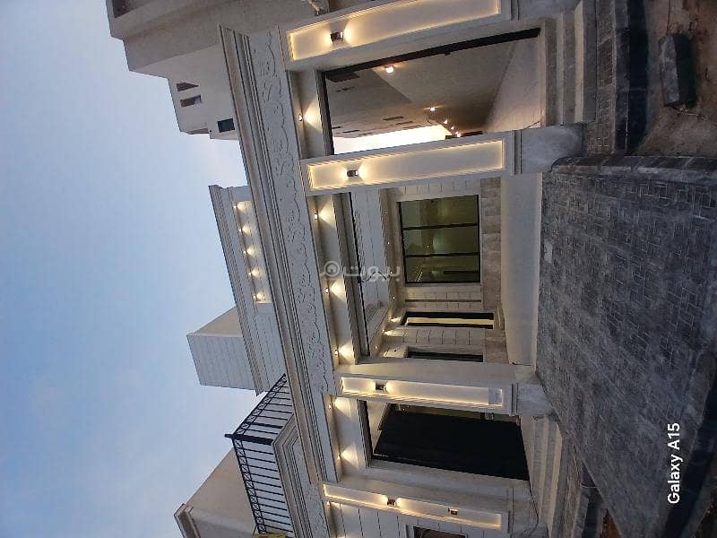 Villa in East Riyadh，Al Bayan Neighborhood 5 bedrooms 2400000 SAR - 87619456