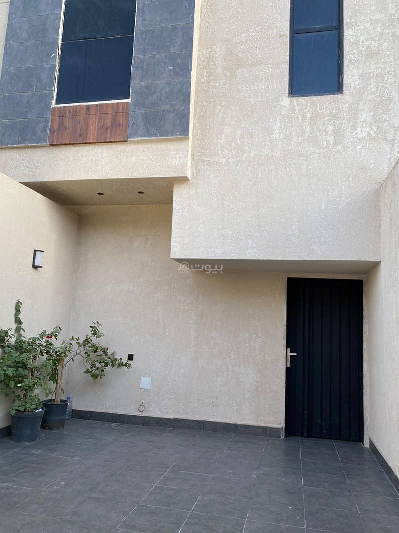 Floor in East Riyadh，Al Munsiyah 4 bedrooms 1700000 SAR - 87619494