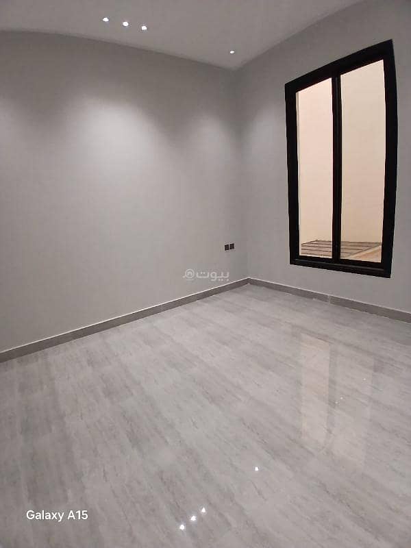 Floor in East Riyadh，Al Rimal 4 bedrooms 880000 SAR - 87619509