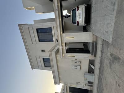 5 Bedroom Villa for Sale in East Riyadh, Riyadh - Villa in East Riyadh，Al Qadisiyah 5 bedrooms 1900000 SAR - 87619601