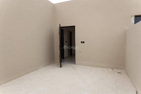 3 Bedroom Floor for Sale in East Riyadh, Riyadh - Flats for sale in Al-Nadwah