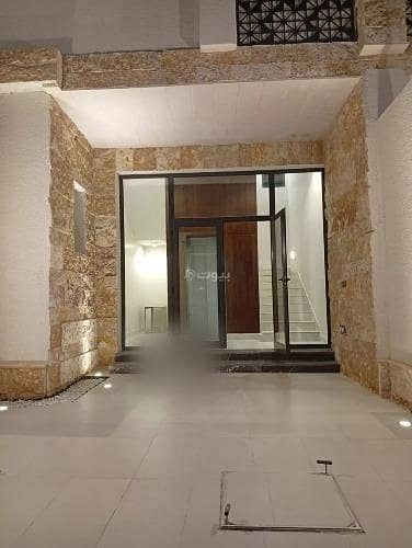 5 Bedrooms Floor For Sale in Al Ramal, Riyadh