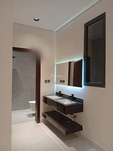 3 Bedroom Floor for Sale in East Riyadh, Riyadh - 3 bedroom apartment for sale in Al Ramal, Riyadh