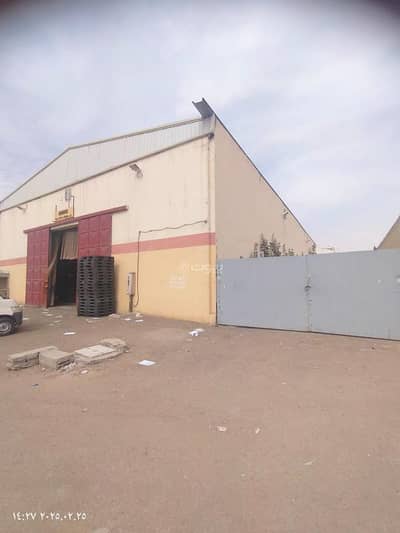 Warehouse for Rent in East Riyadh, Riyadh - For rent Al Salie warehouse